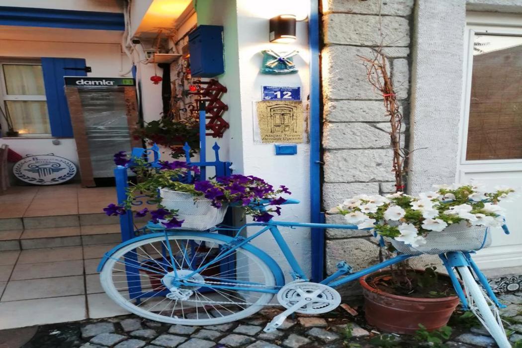 Beyaz Ev Hotel Алачати Экстерьер фото