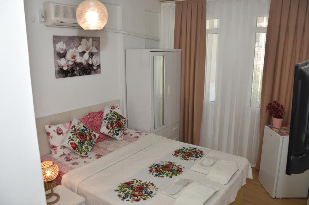 Beyaz Ev Hotel Алачати Экстерьер фото