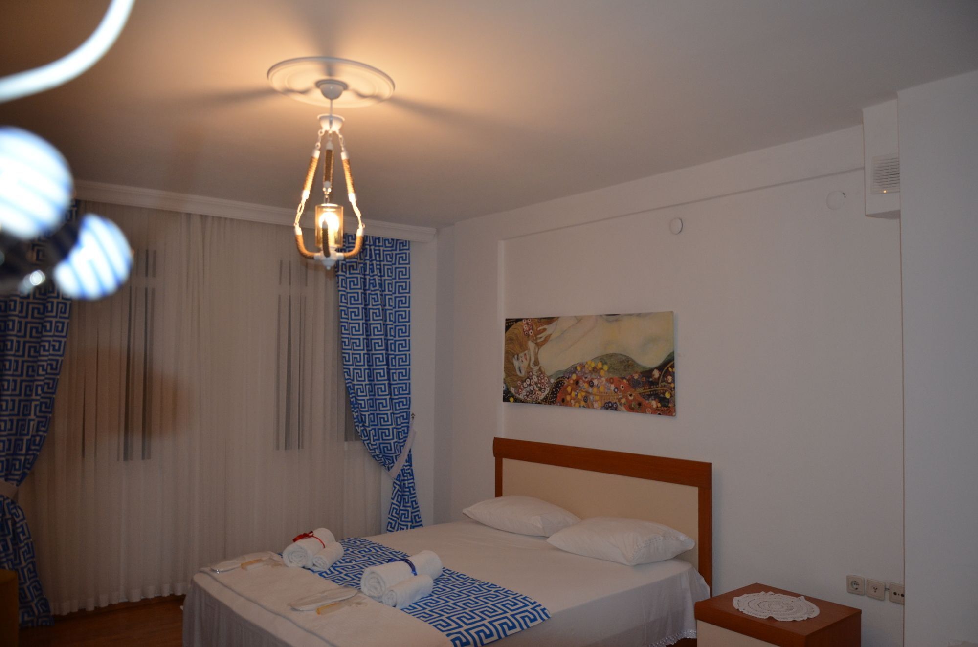 Beyaz Ev Hotel Алачати Экстерьер фото